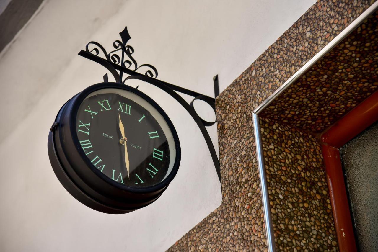 Hotel The Old Town Clock *